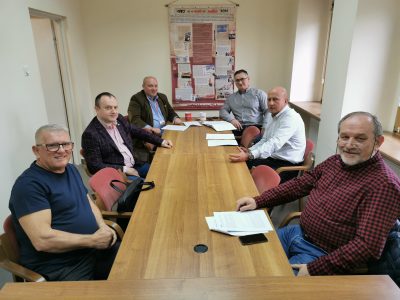 Hutnicy popierają Czyczerskiego, Darowskiego i Szarka